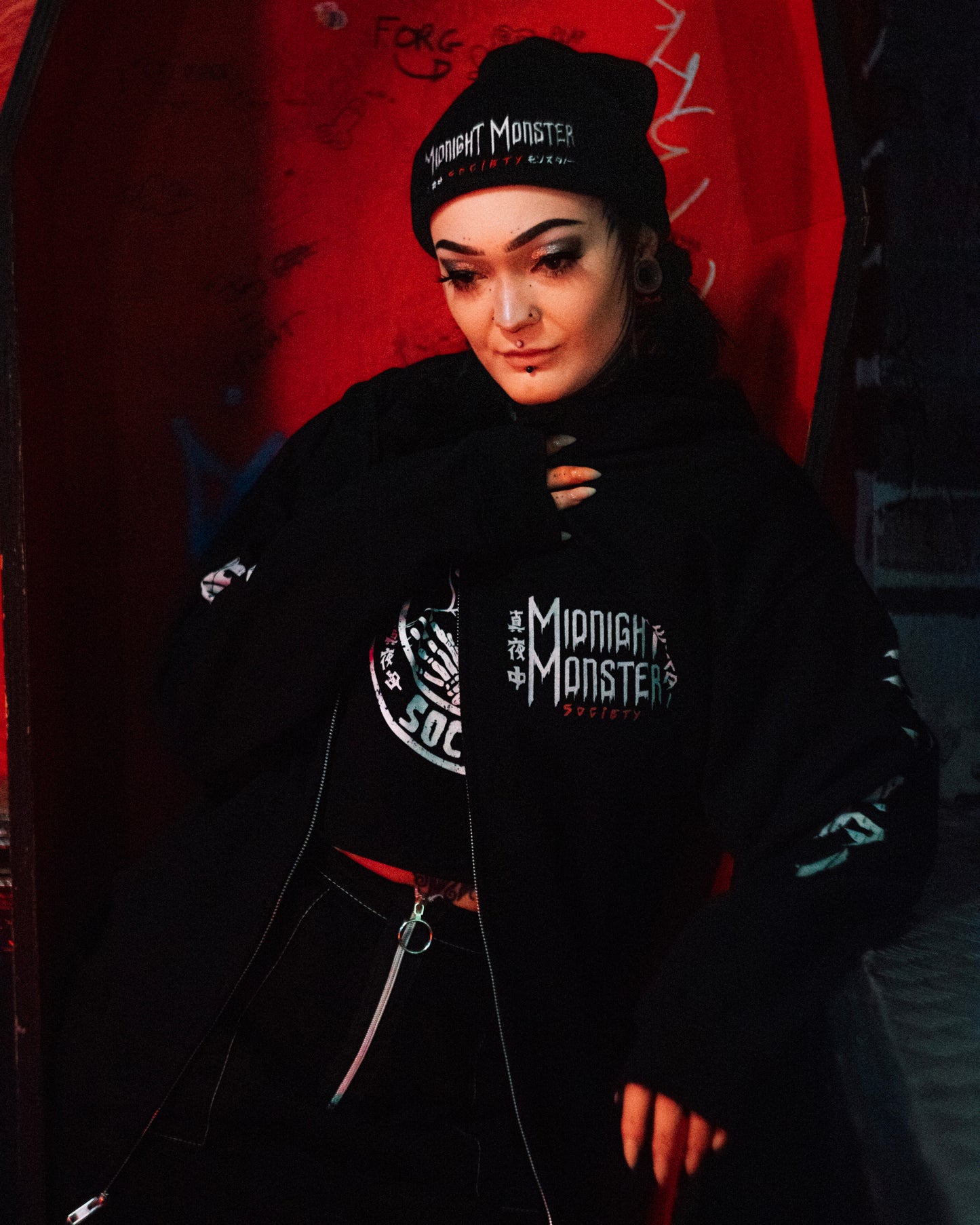 Don't Shake Hands With the Devil Unisex Heavy Blend Zip Hoodie