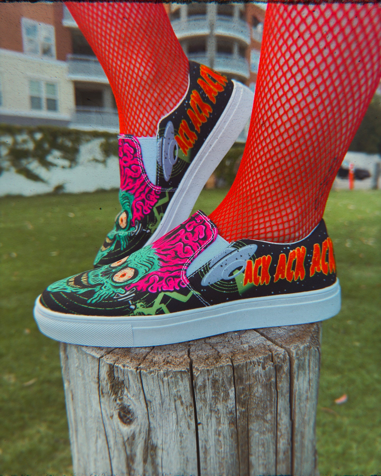 Mars Attacks! Slip-on Shoes