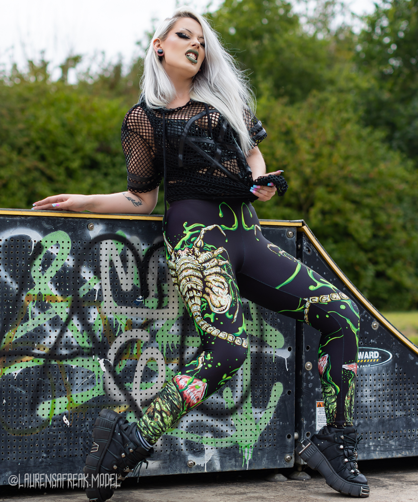 Facehugger Leggings