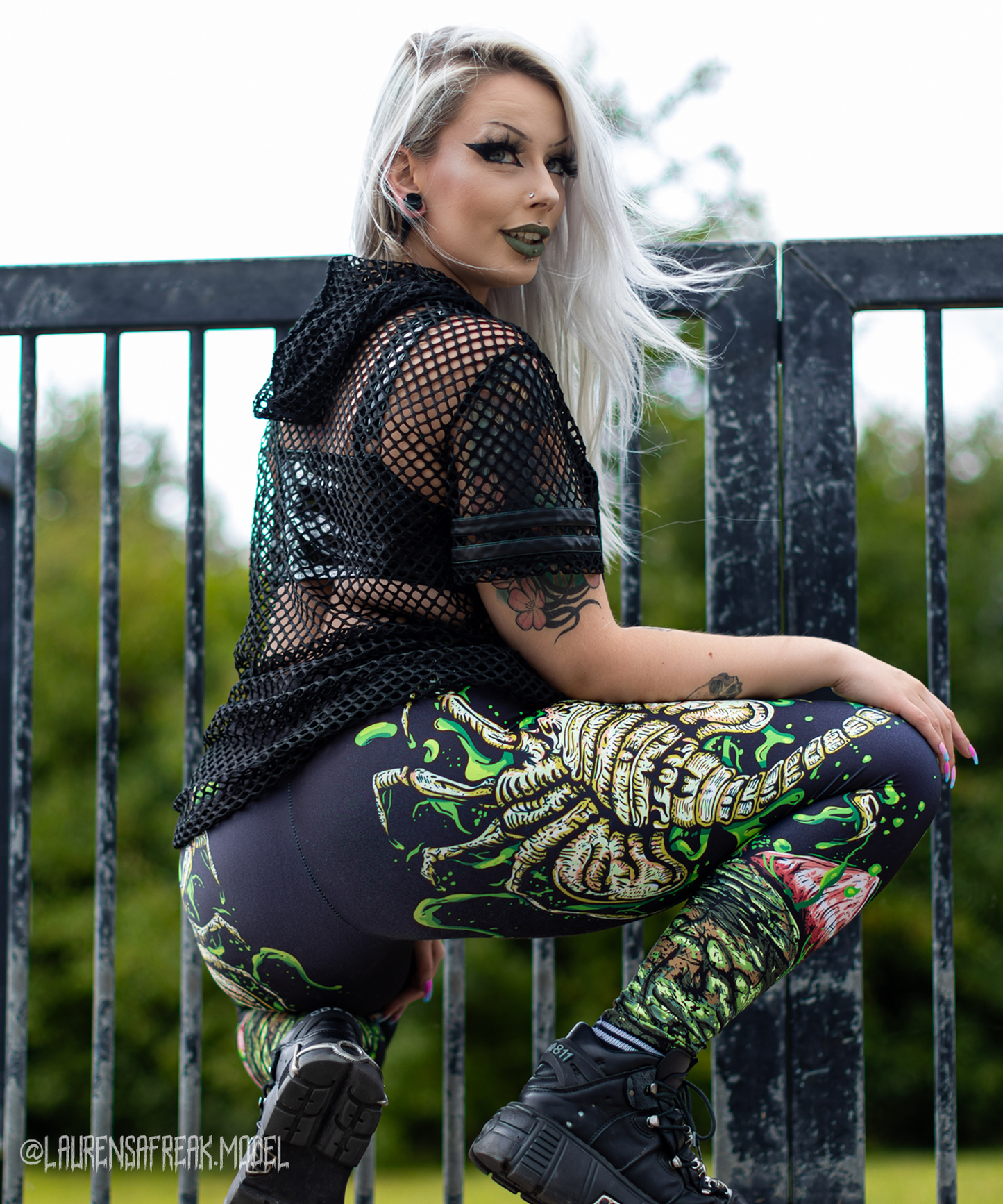 Facehugger Leggings