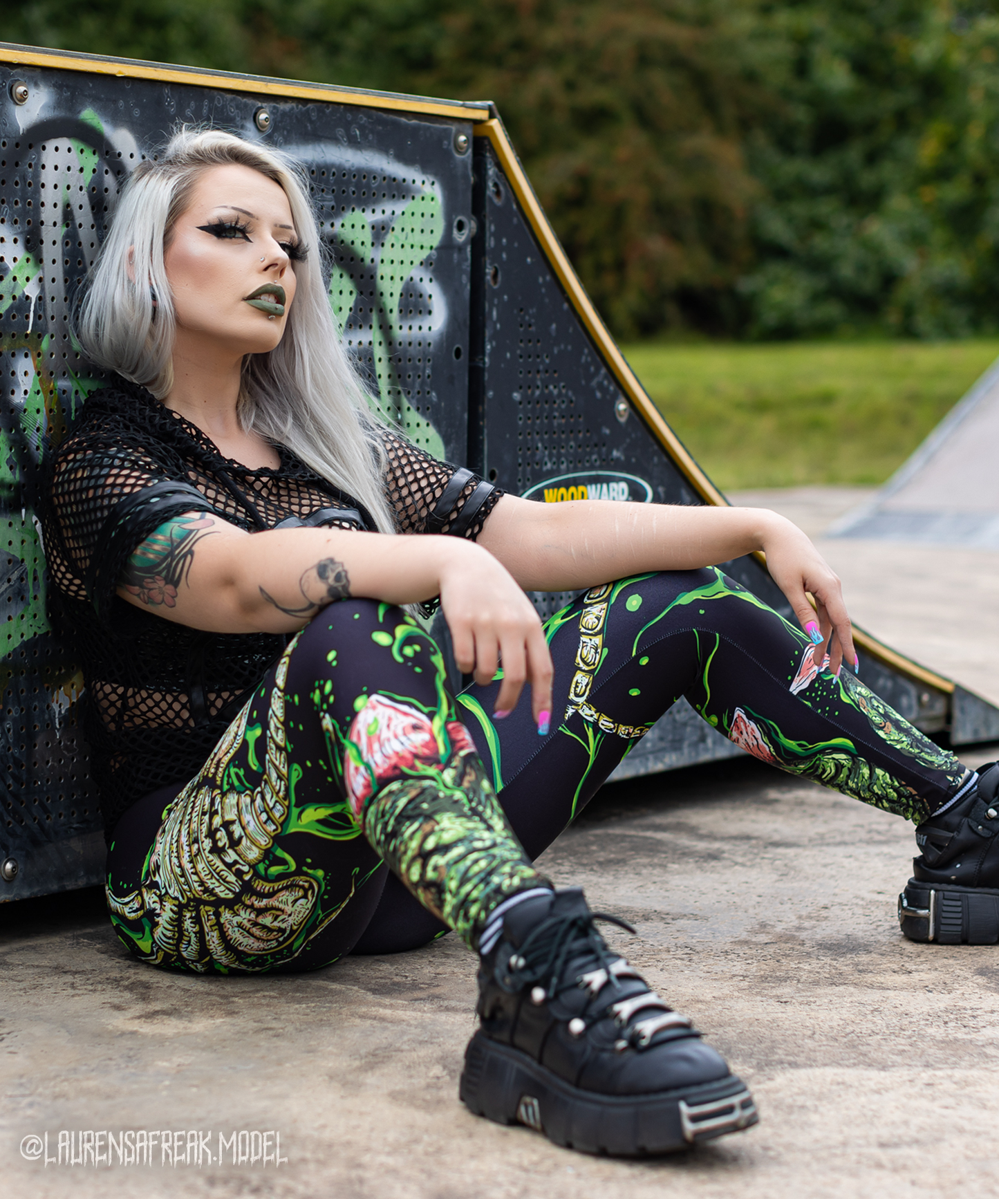Facehugger Leggings