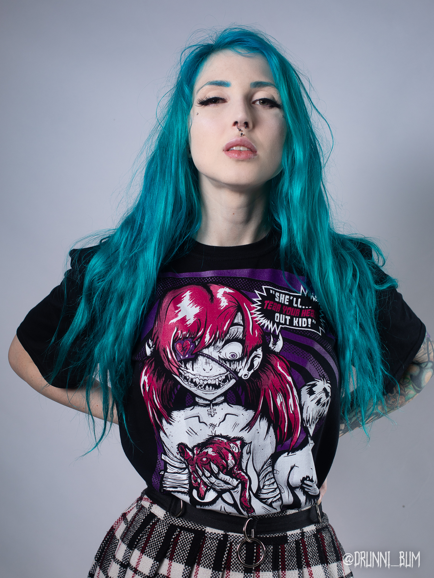 She'll Tear Your Heart Out Kid T-shirt