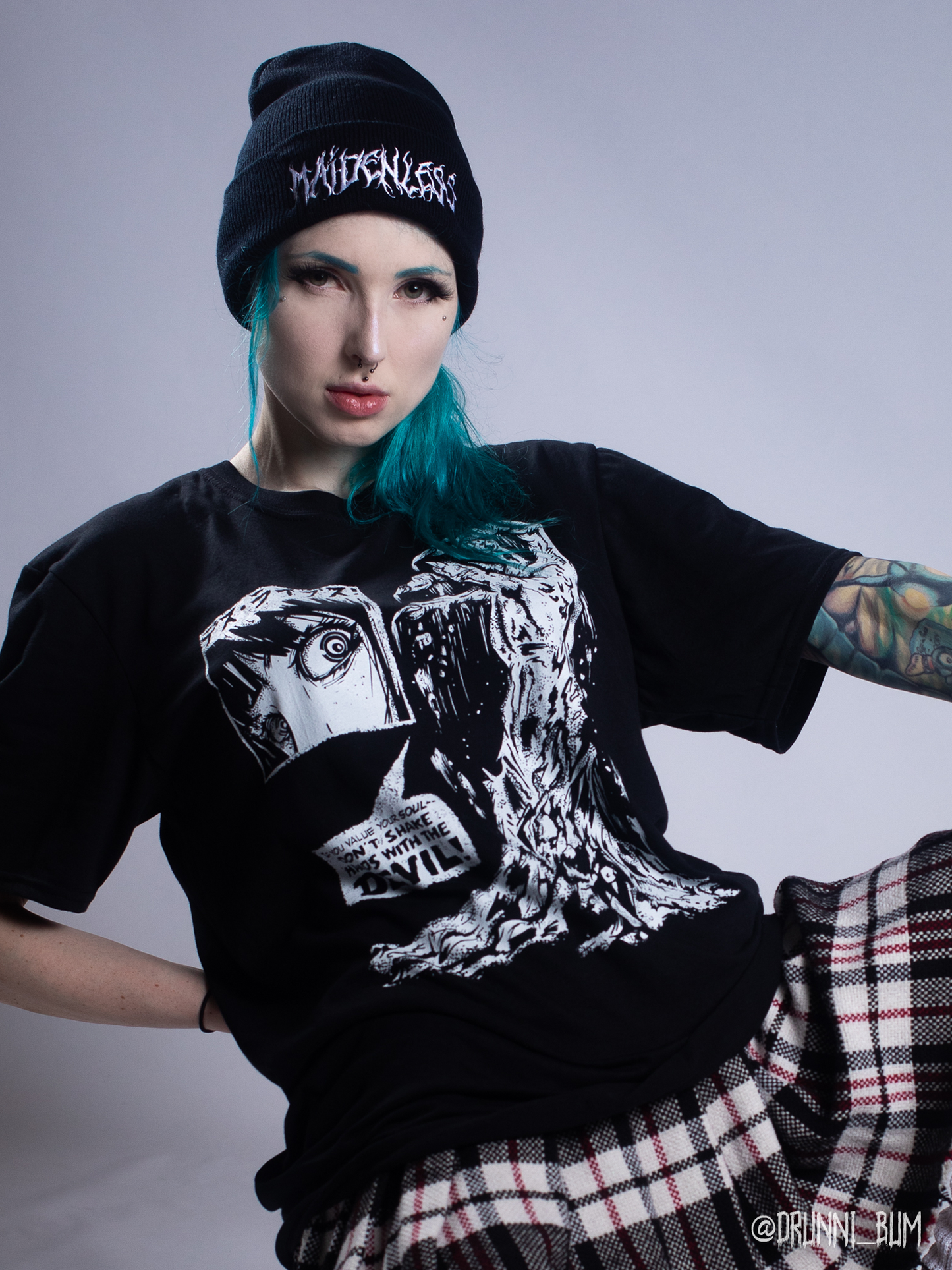 Don't Shake Hands With the Devil T-shirt
