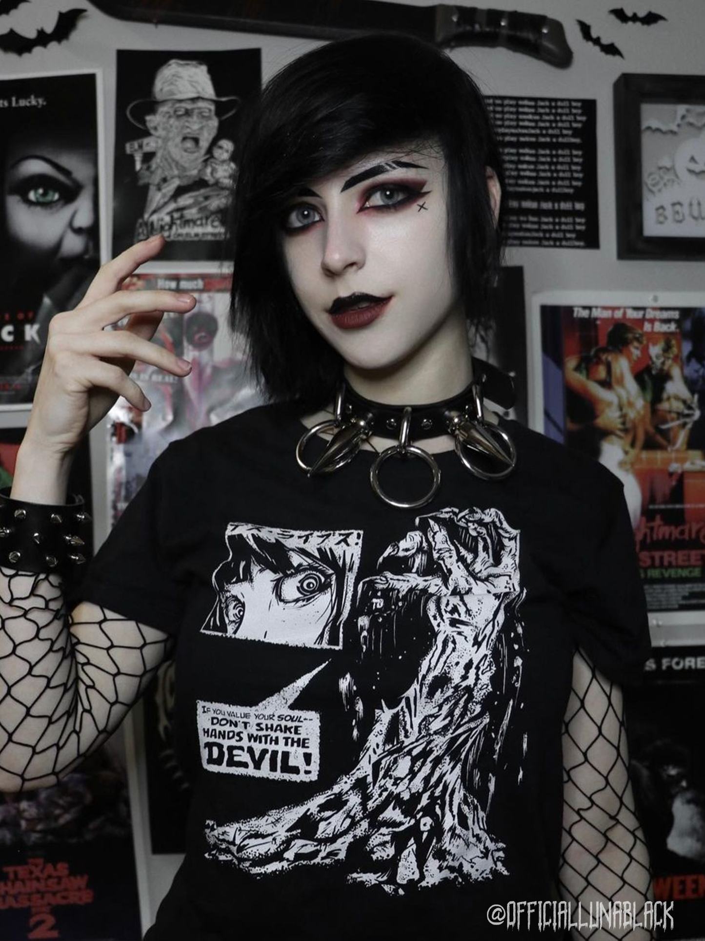 Don't Shake Hands With the Devil T-shirt