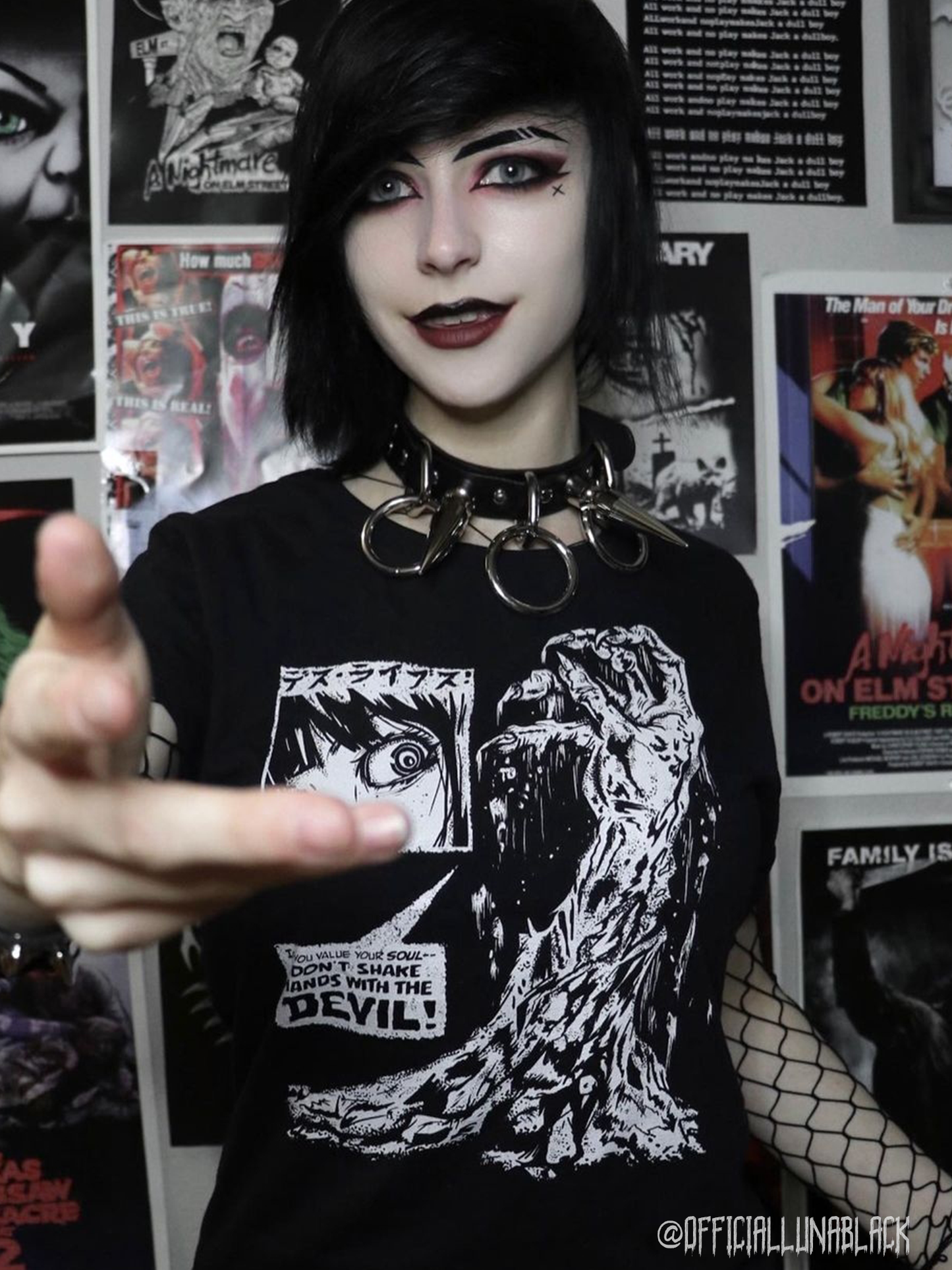 Don't Shake Hands With the Devil T-shirt