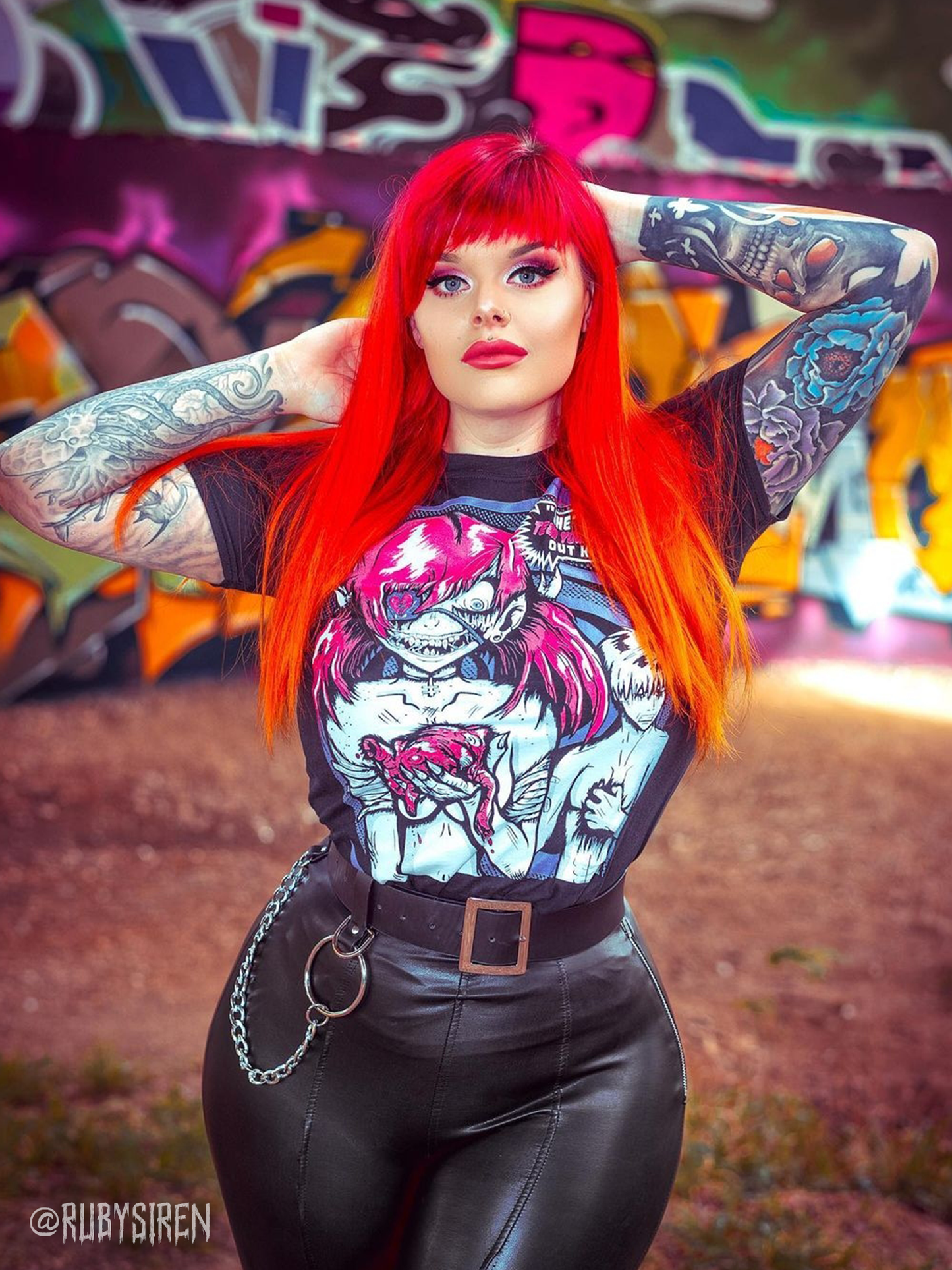 She'll Tear Your Heart Out Kid T-shirt