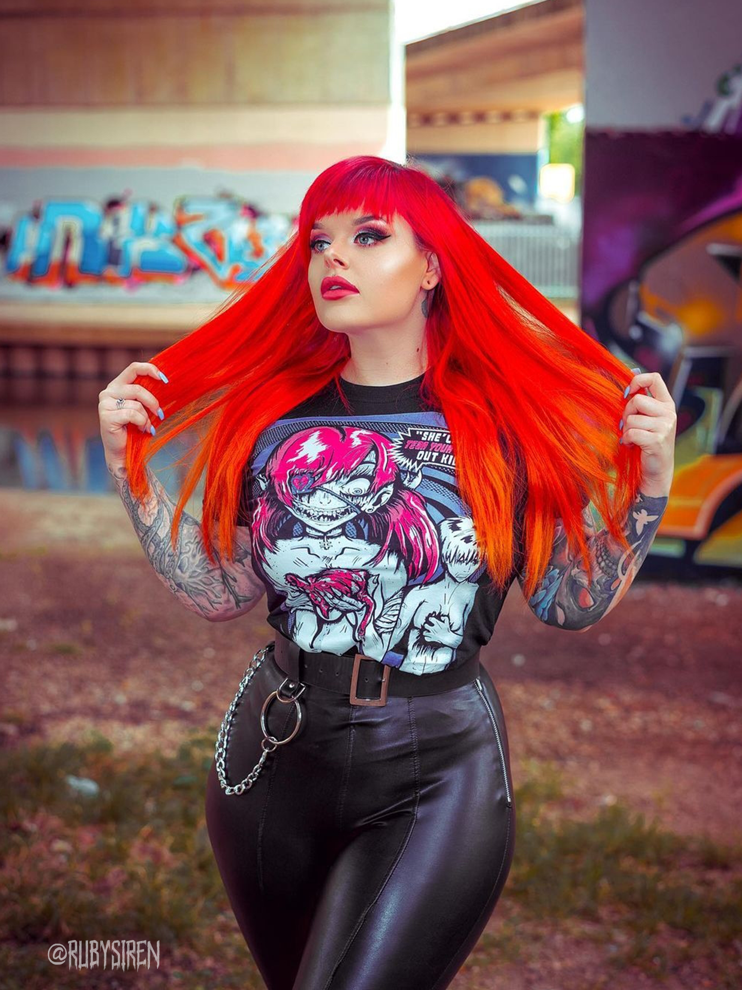 She'll Tear Your Heart Out Kid T-shirt